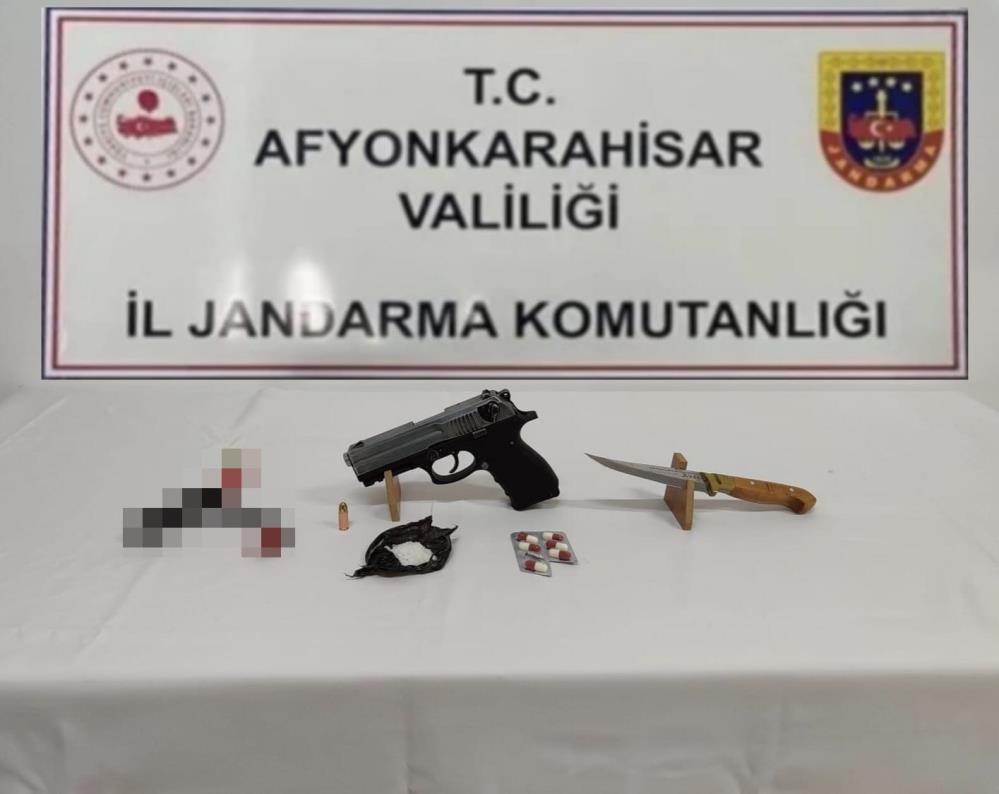 Getirdiği Uyuşturucuyu Satamadan Jandarmaya Yakalandı