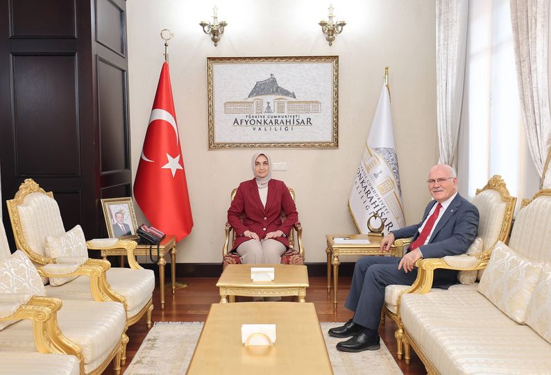 UŞAK ÜNİVERSİTESİ REKTÖRÜ, AFYONKARAHİSAR VALİSİ İLE İŞBİRLİĞİ GÖRÜŞMELERİ YAPTI