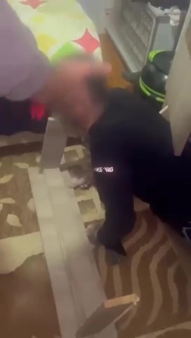 CEZAEVİ KORKUSUNDAN ÇEKMECEYE GİRDİ