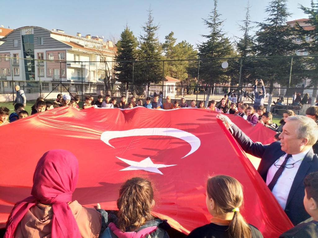 Şehit Mustafa Sezer Ortaokulu Öğrencileri’nden Anlamlı Etkinlik