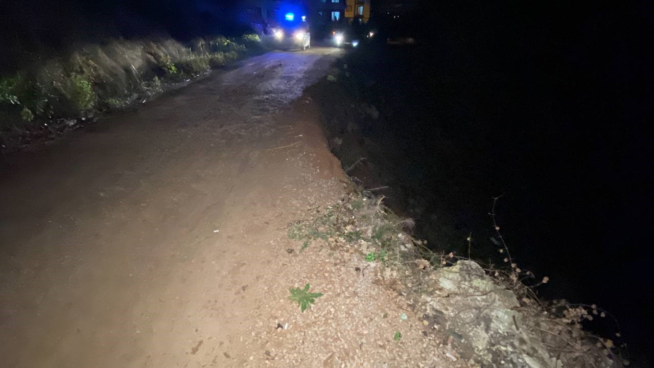 Otomobil 35 Metrelik Uçurumdan Dere Yatağına Uçtu: 1 Yaralı