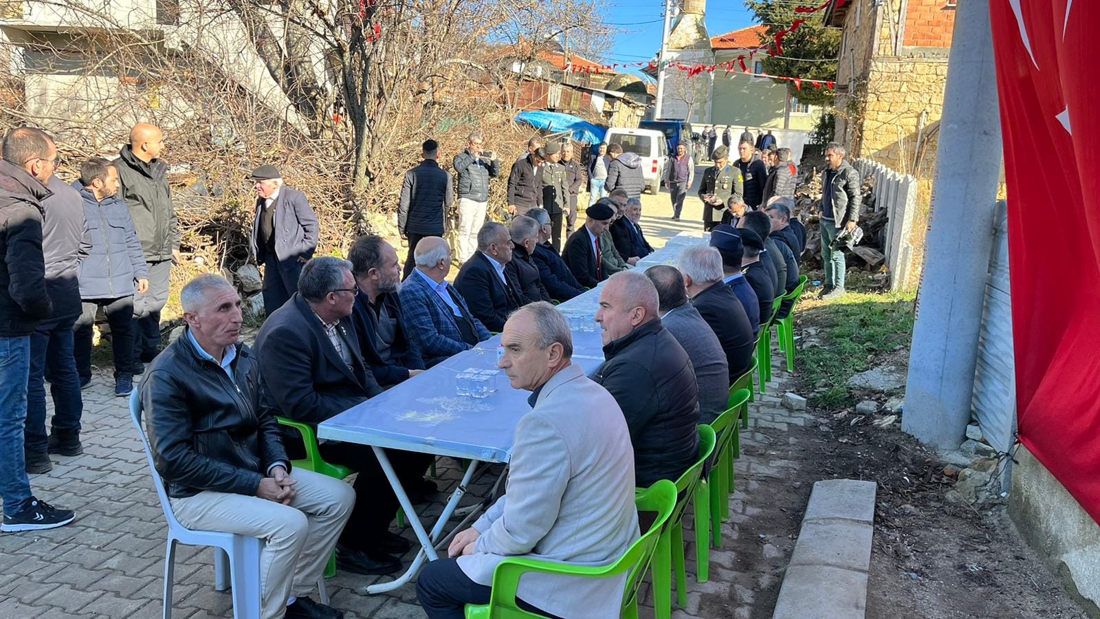 VALİ YİĞİTBAŞI ŞEHİDİMİZİN MEVLİD-İ ŞERİF PROGRAMINA KATILDI