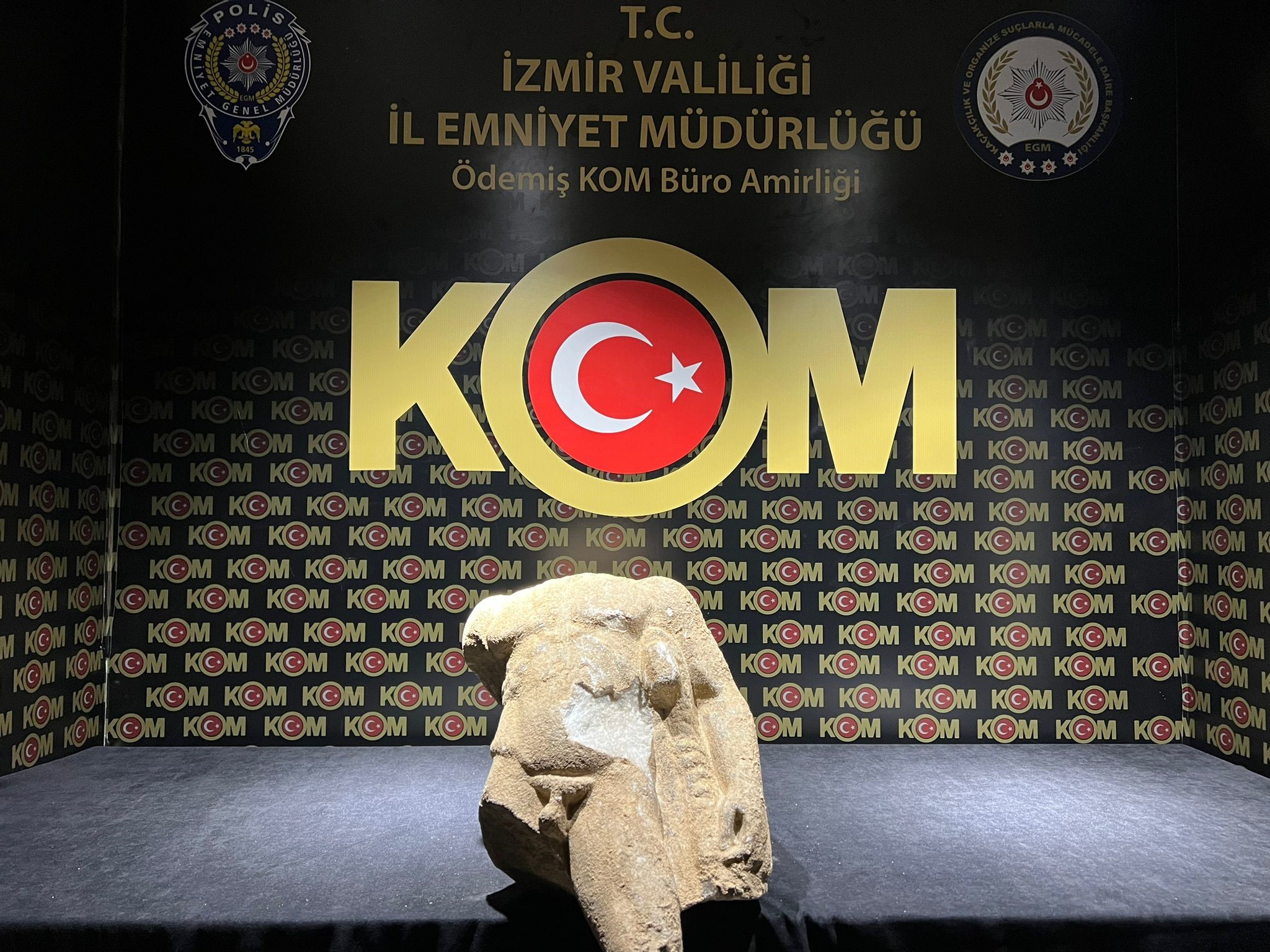 EVİNDE TARİHİ ESER BULUNDU