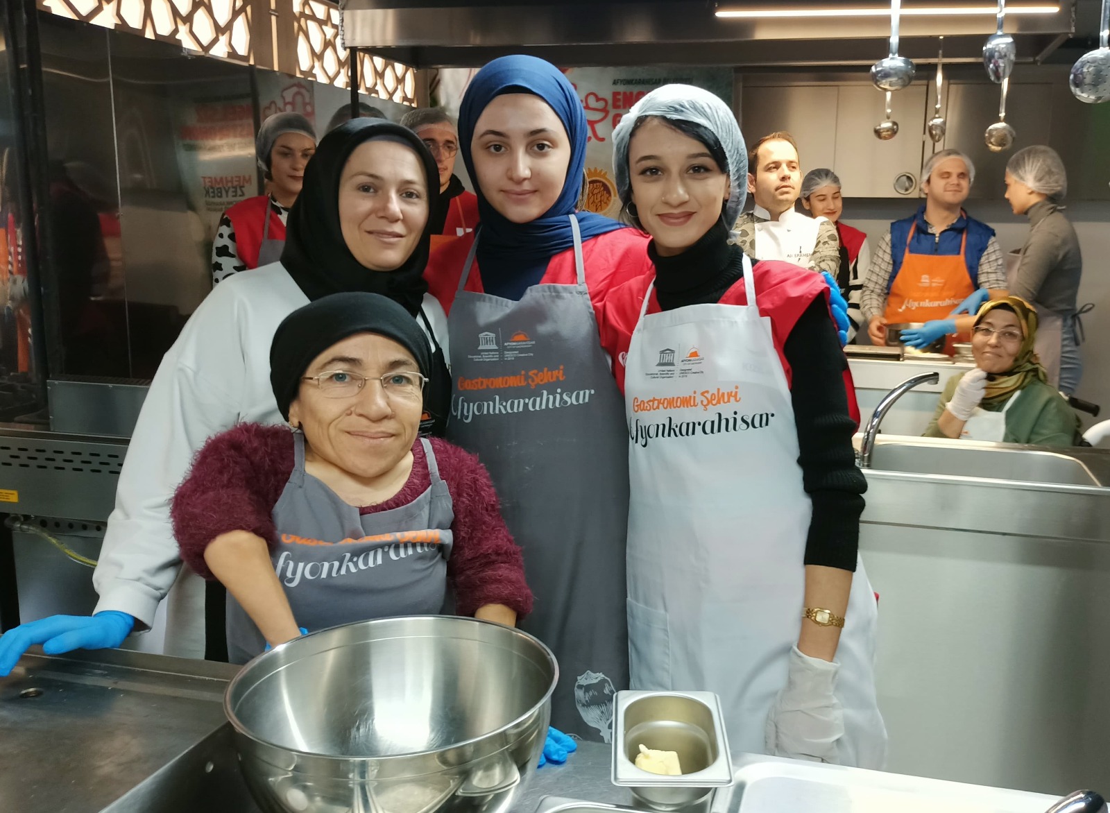 Başkan Özkara Misafirlerini Ağırladı