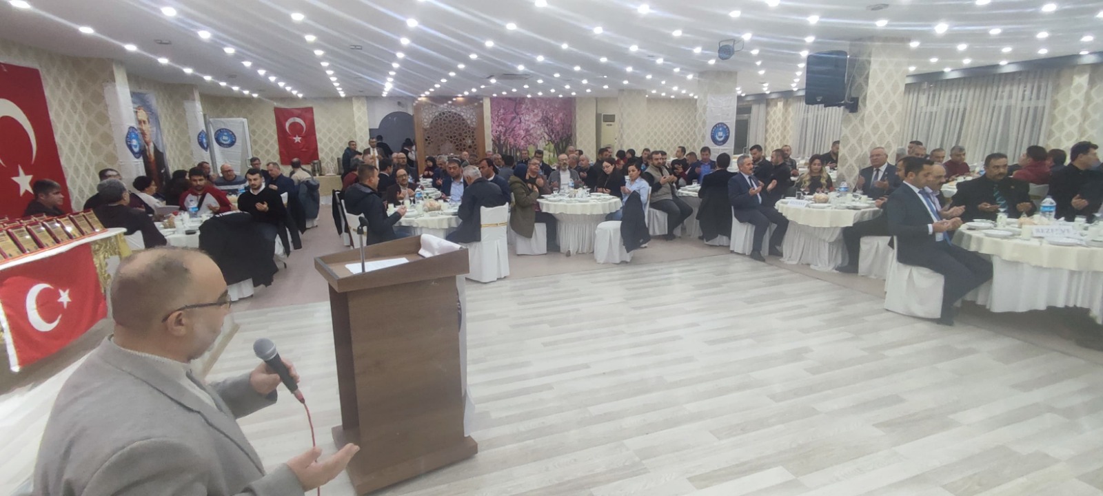 SENDİKAMIZIN KAPISI HER DAİM SİZLER İÇİN AÇIKTIR”