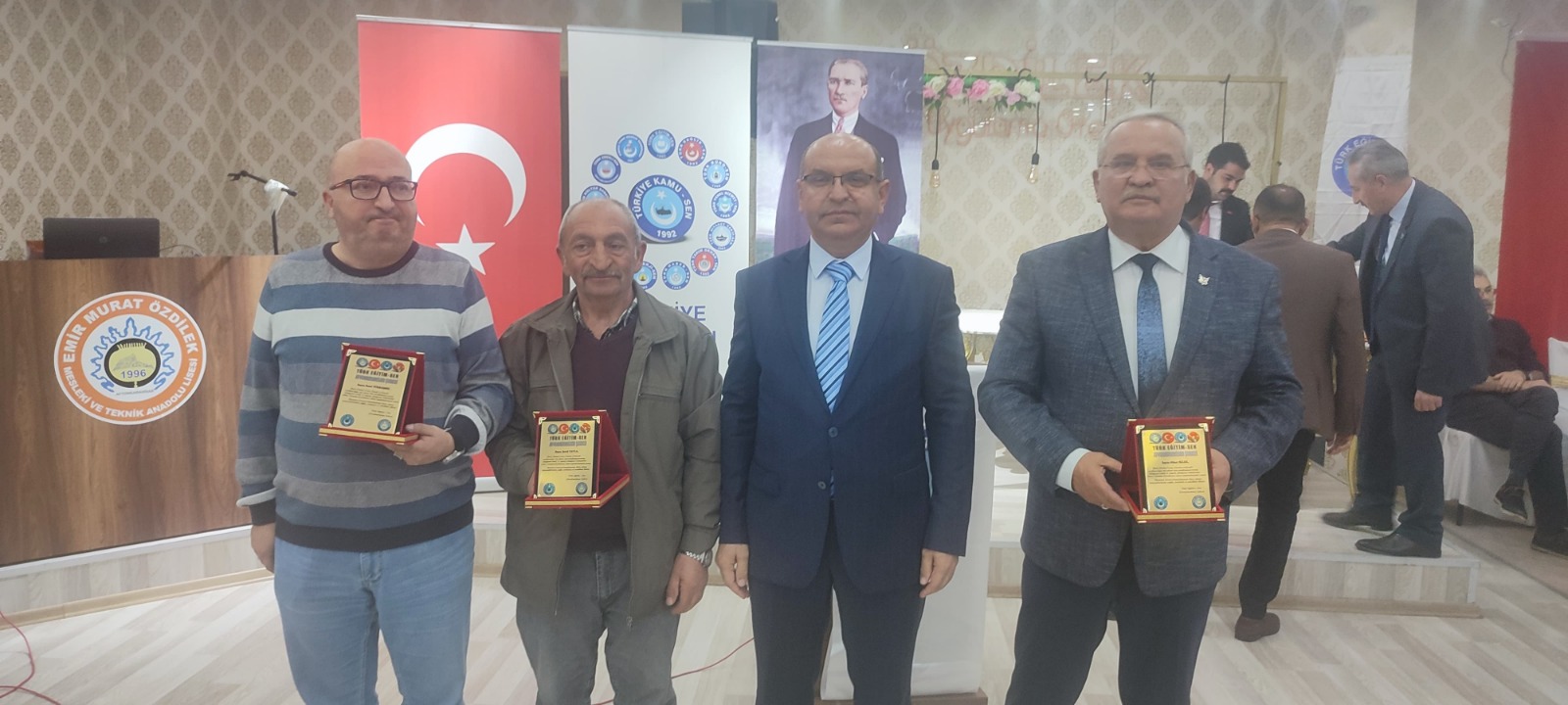 SENDİKAMIZIN KAPISI HER DAİM SİZLER İÇİN AÇIKTIR”