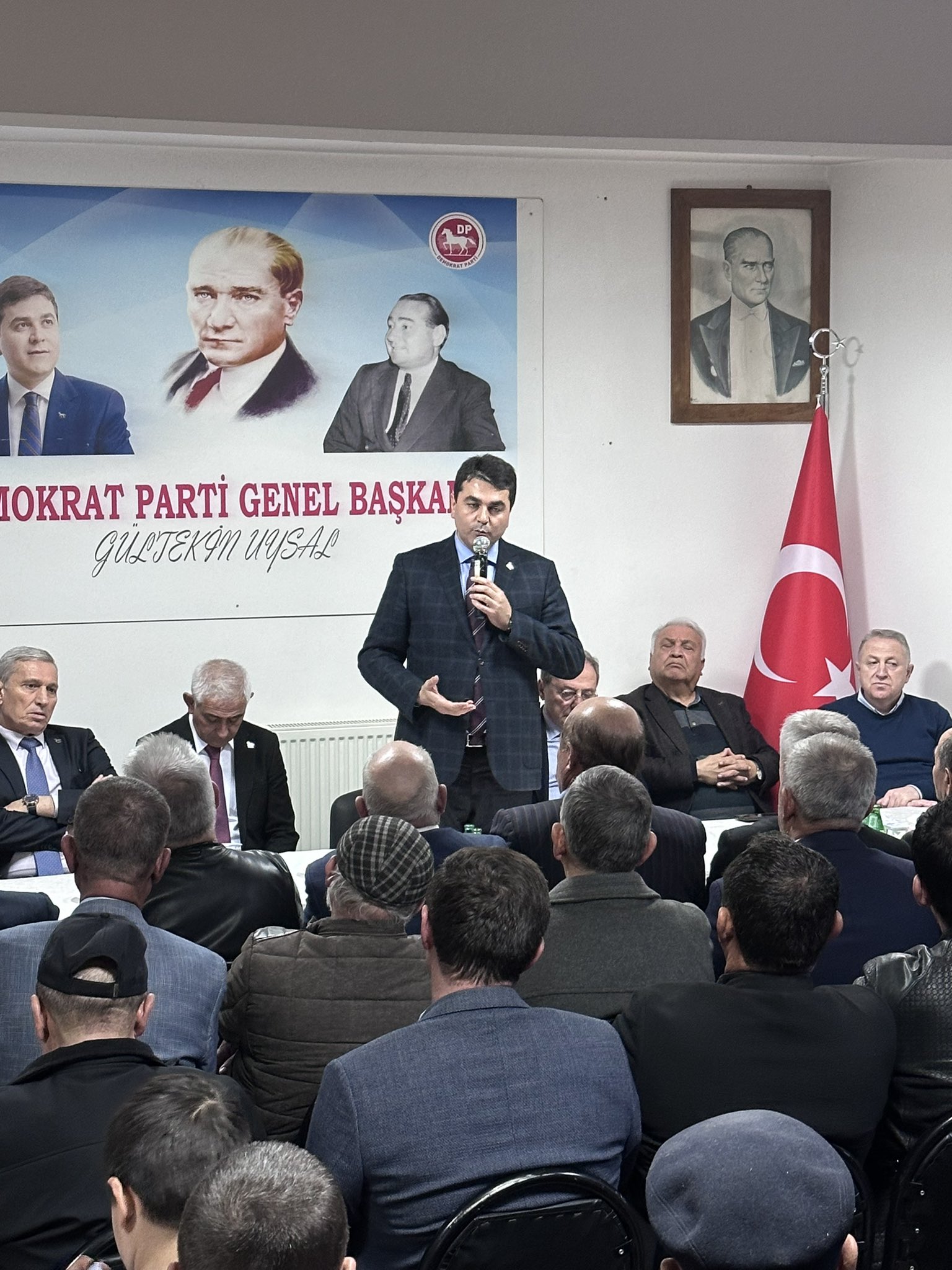 Demokrat Parti Genel Başkanı Uysal Afyonkarahisar'da