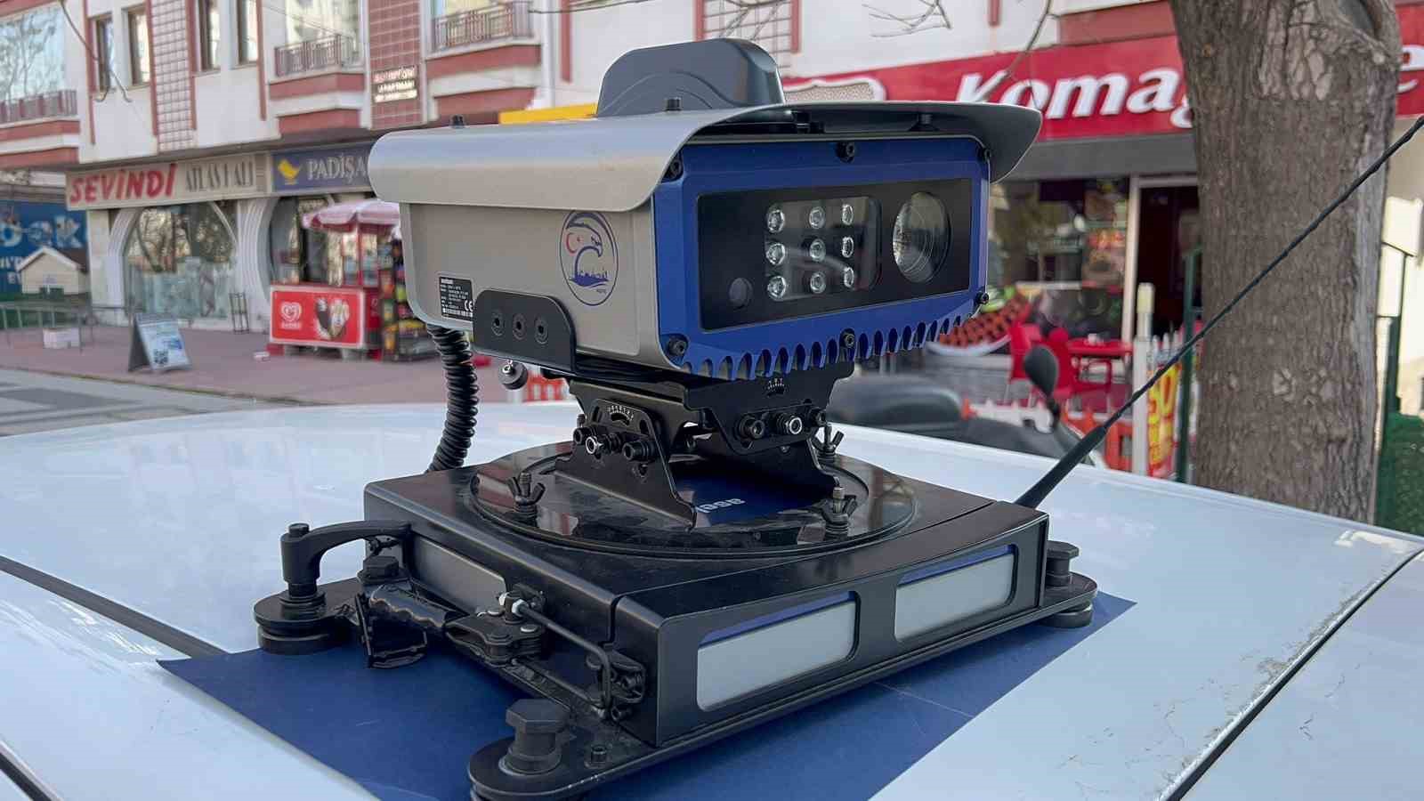 Trafik Polislerinin Gözü Kulağı Mobil Plaka Tanıma Sistemi  Devrede