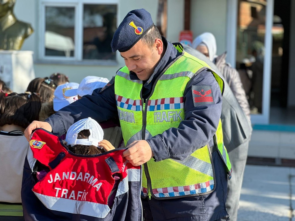 İLK MEKTUPLARINI JANDARMAYA YAZDILAR
