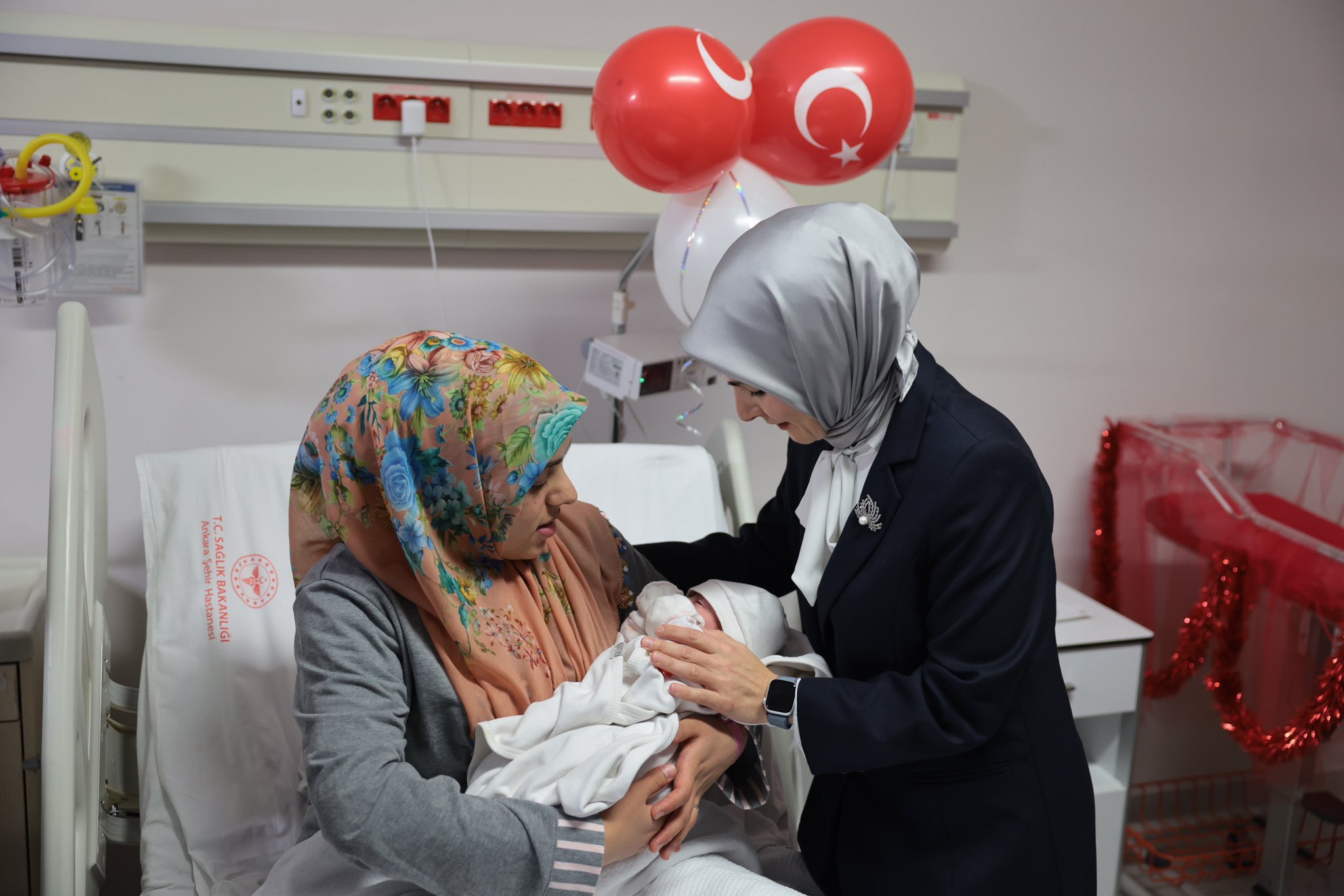 Afyonlu Bakanın Yeni Yıl Mesaisi