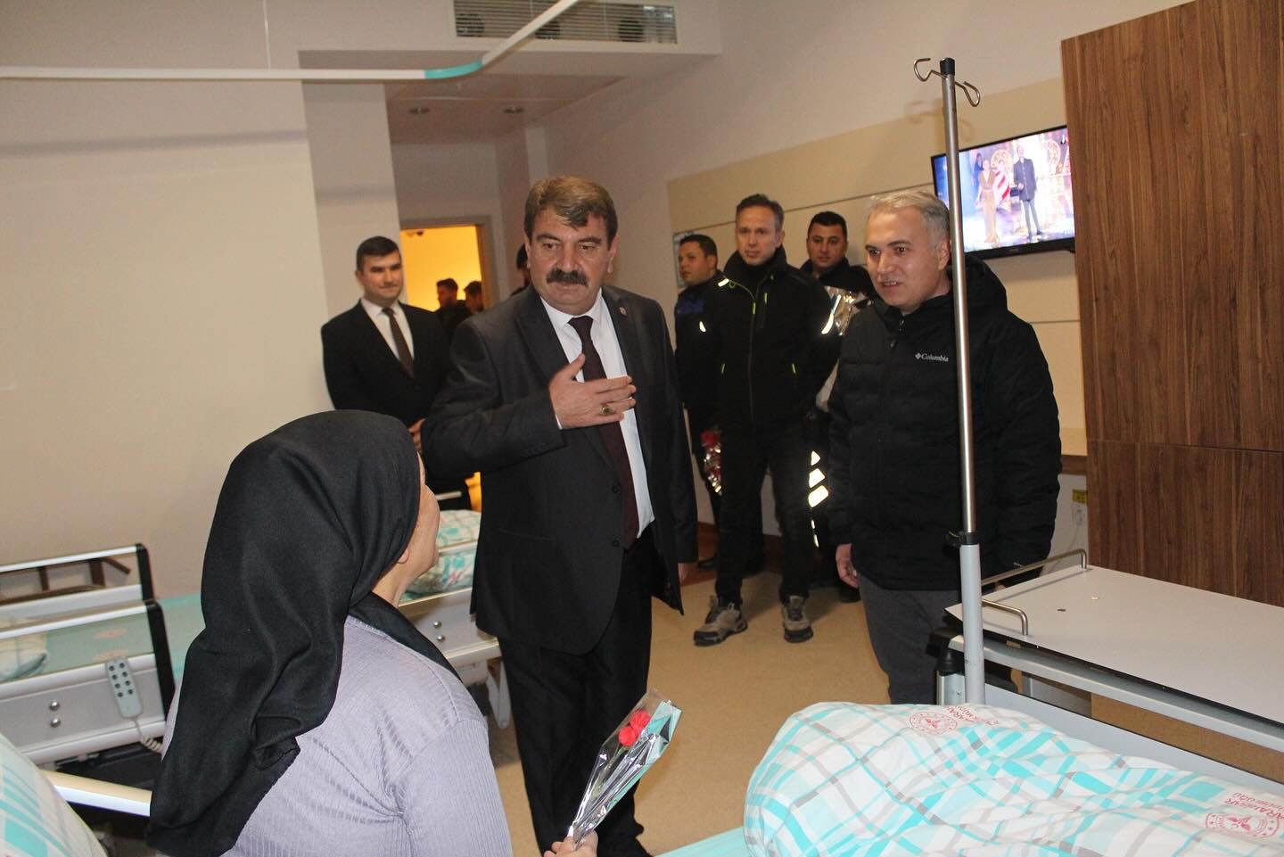 Dinar'da Ziyaretler Gerçekleşti. Kaymakam Duru Personelle Bir Araya Geldi