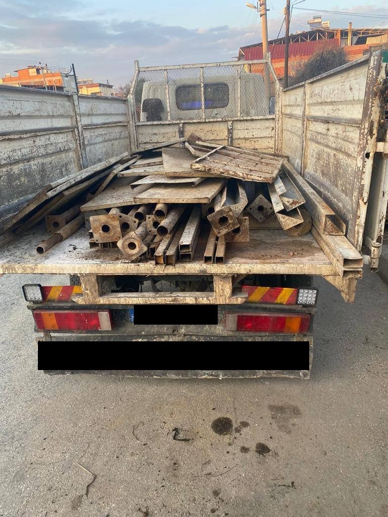 JANDARMA İNŞAAT HIRSIZLARINA GEÇİT VERMEDİ