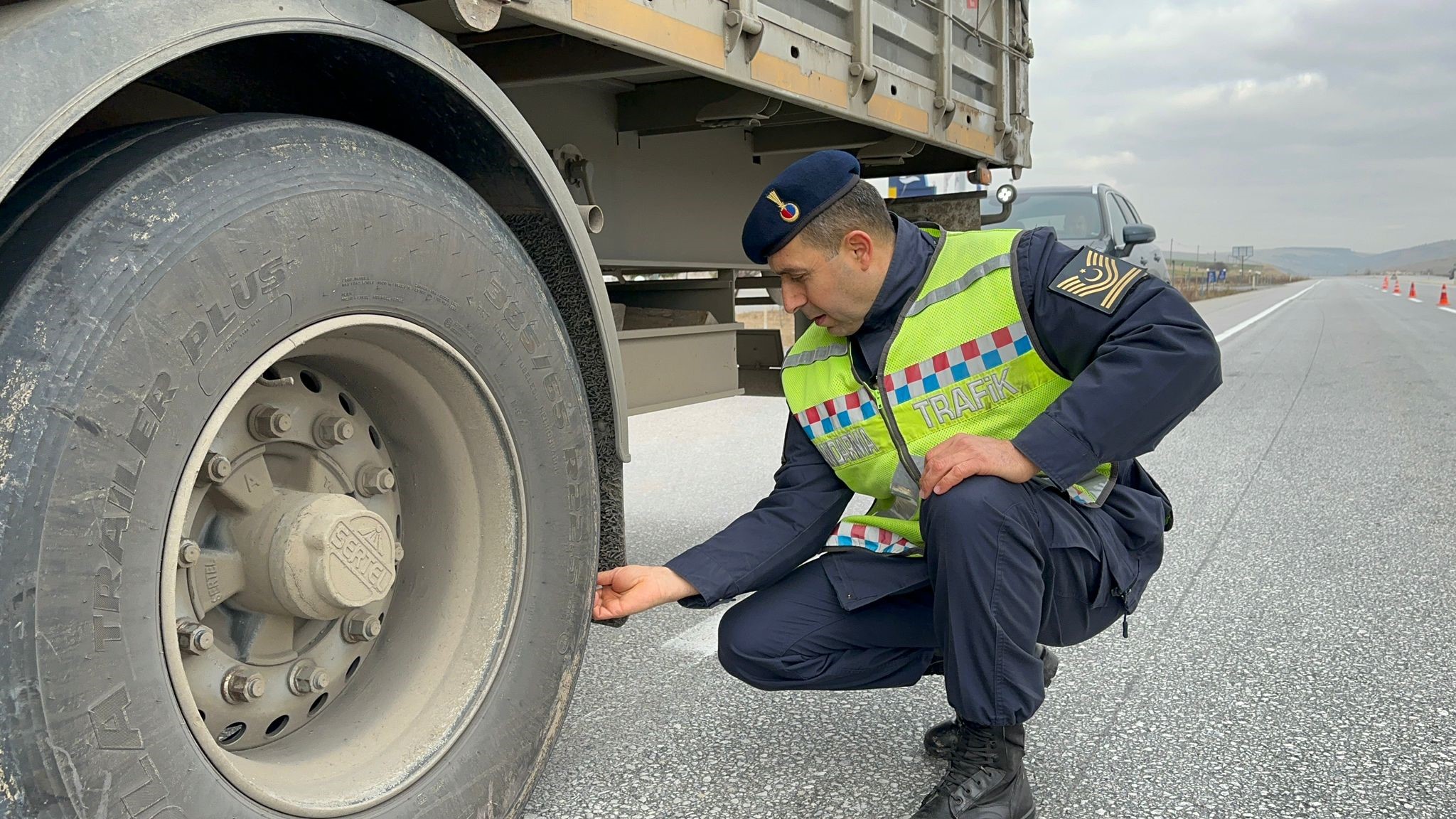 Ticari Araçlara Yönelik Kış Lastiği Denetimi Yapıldı