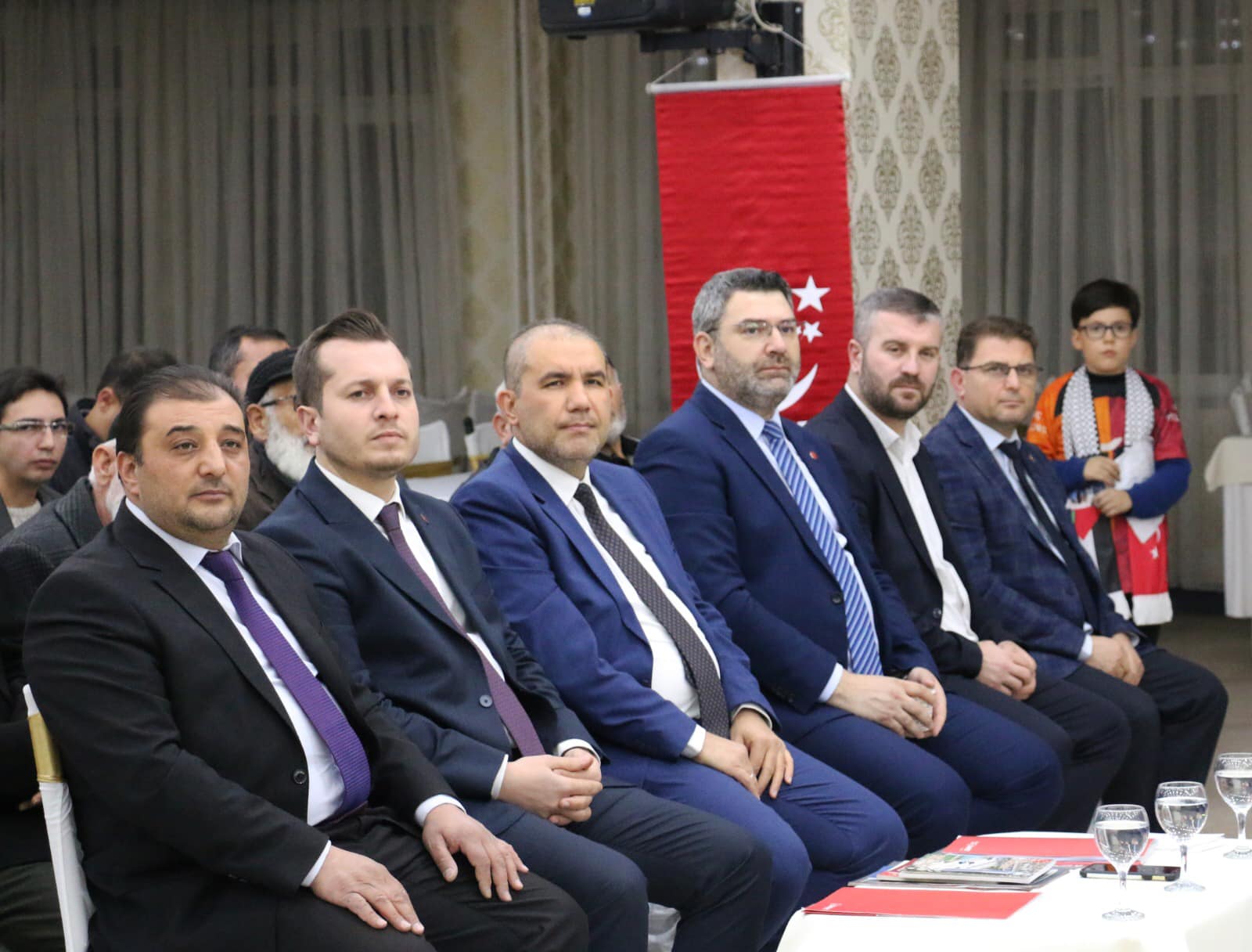 Afyon'a En Çok Saadet Yakışır. Divan Toplantısı Gerçekleşti