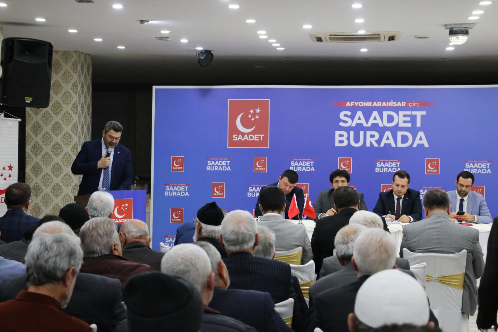 Afyon'a En Çok Saadet Yakışır. Divan Toplantısı Gerçekleşti
