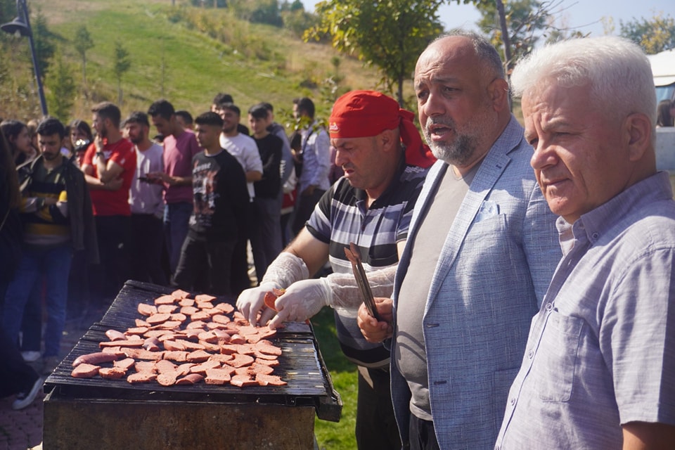 Afyon'da KYK Yurtlarında Kalan Öğrencilere Afyon Sucuğu İkram Edilecek