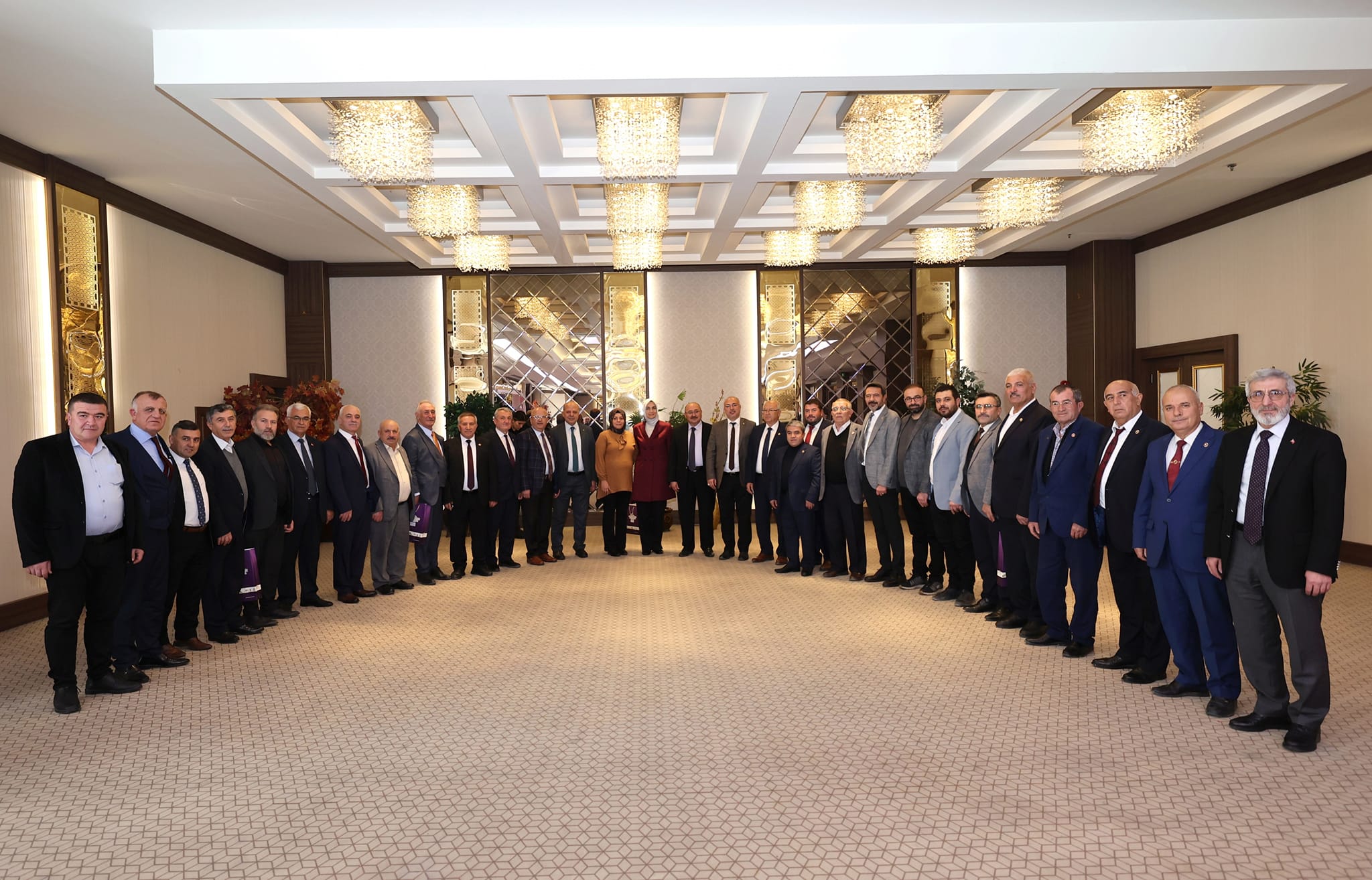 Vali Yiğitbaşı İl Genel Meclisi Üyeleriyle Bir Araya Geldi