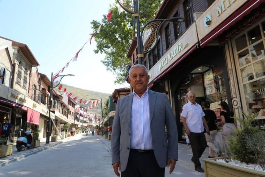"UZUN ÇARŞIYI TRAFİĞE AÇMAYI DÜŞÜNMÜYORUZ"