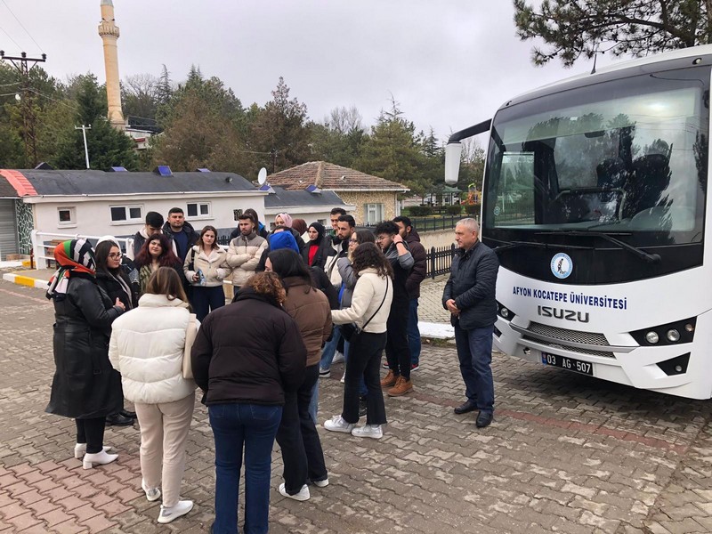 AKÜ, Hüdai Kaplıcalarını ziyaret etti