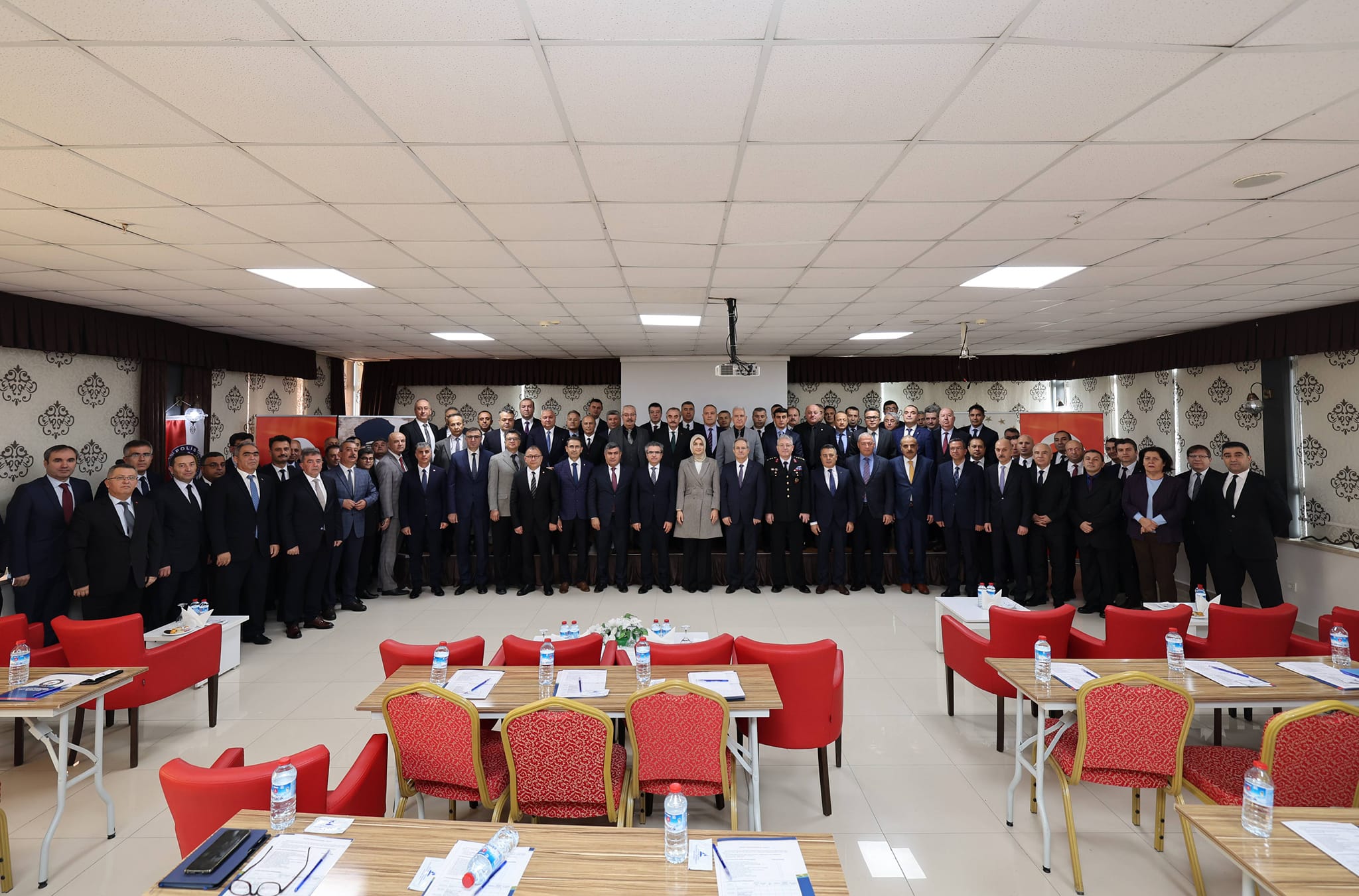 Afyon Müfettişlik Seminerine Ev Sahipliği Yaptı. Vali Yiğitbaşı Programa Katılım Sağladı
