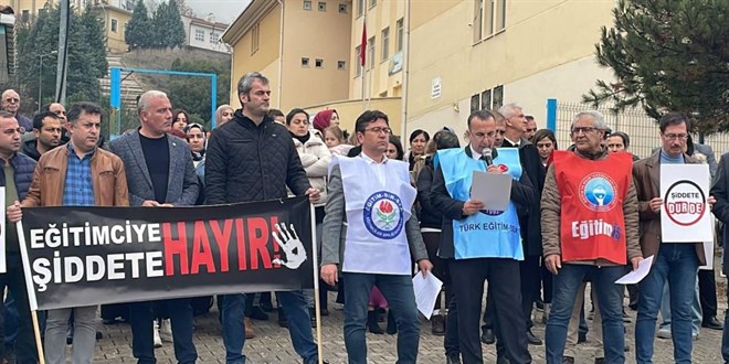 Kadın Veli 2 Kadını Darp Etti!