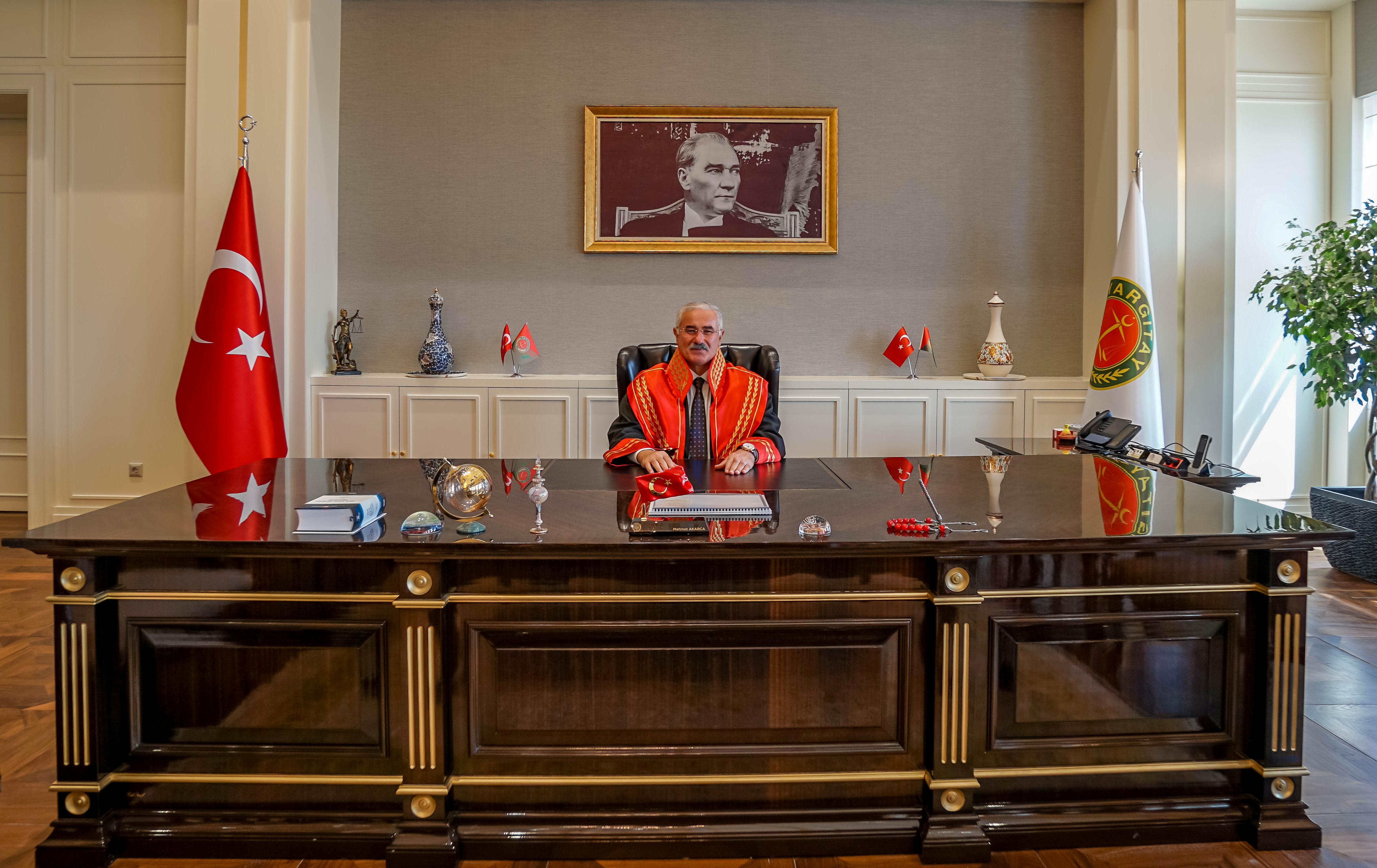 Yargının Üst Düzey İsmi Akarca Afyon'da Valiliği Ziyaret Edecek