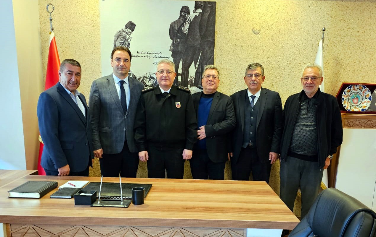 GAZETECİLER CEMİYETİNE İADE-İ ZİYARET