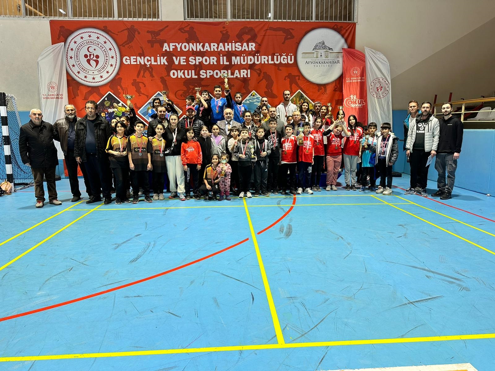 Floor curling müsabakaları tamamlandı