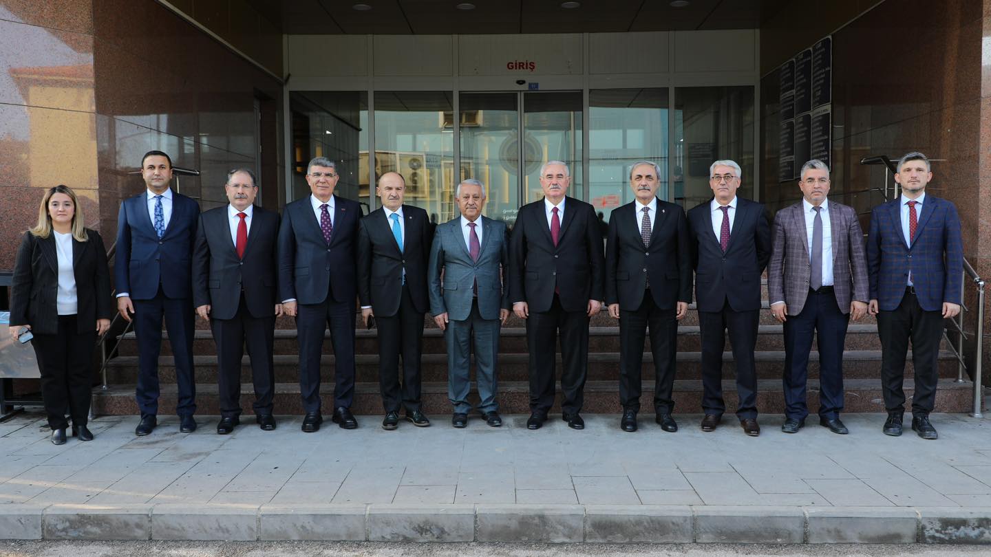 Başkan Zeybek Yargıtay Birinci Başkanı Akarca ve Heyetini Ağırladı