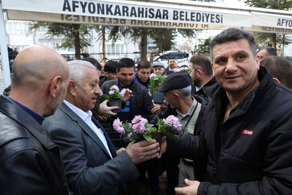 ZEYBEK CUMHURİYET MAHALLESİ’Nİ ZİYARET ETTİ