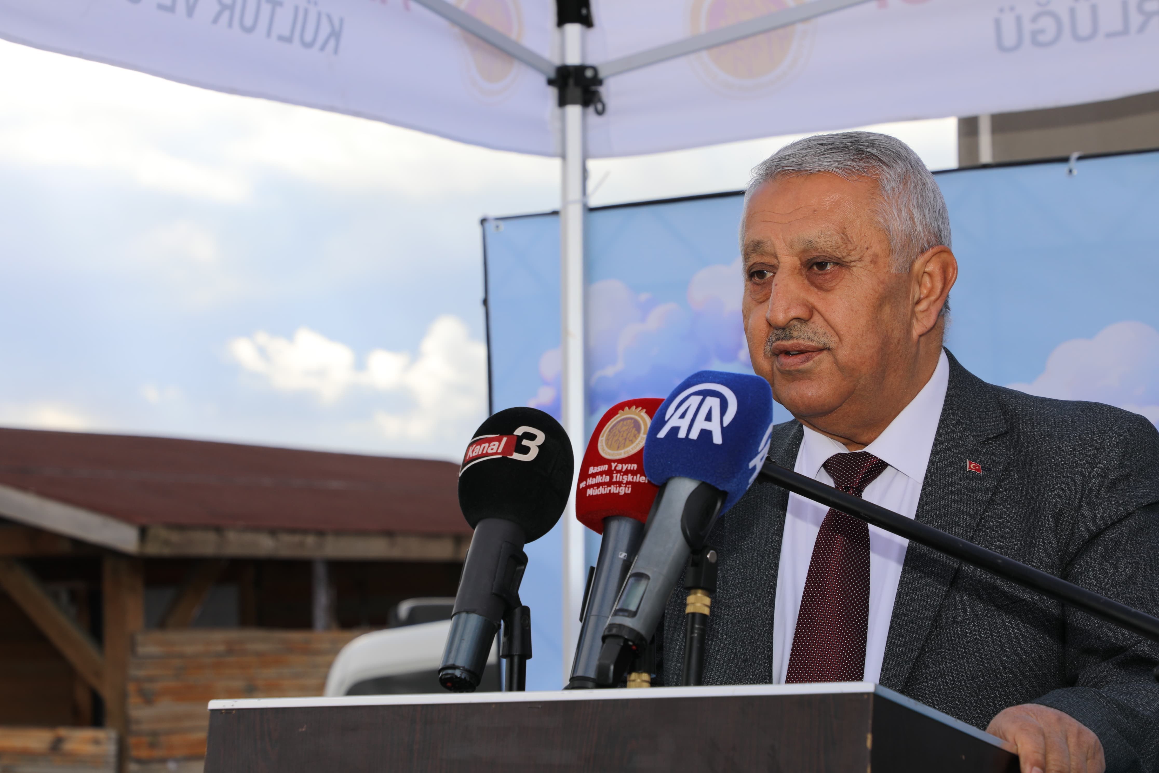 Devlet Parkı Hobi Bahçeleri Açıldı