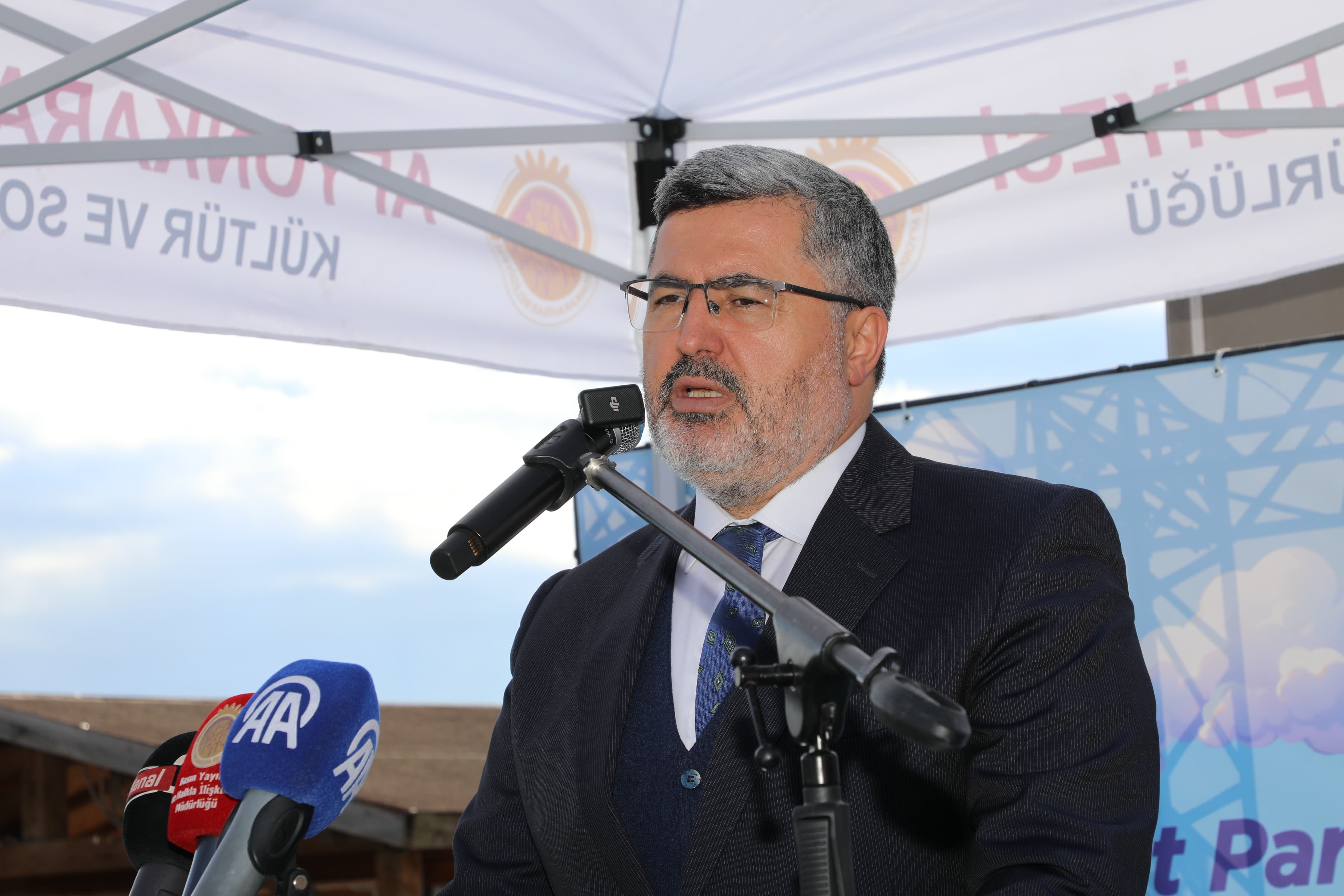Devlet Parkı Hobi Bahçeleri Açıldı