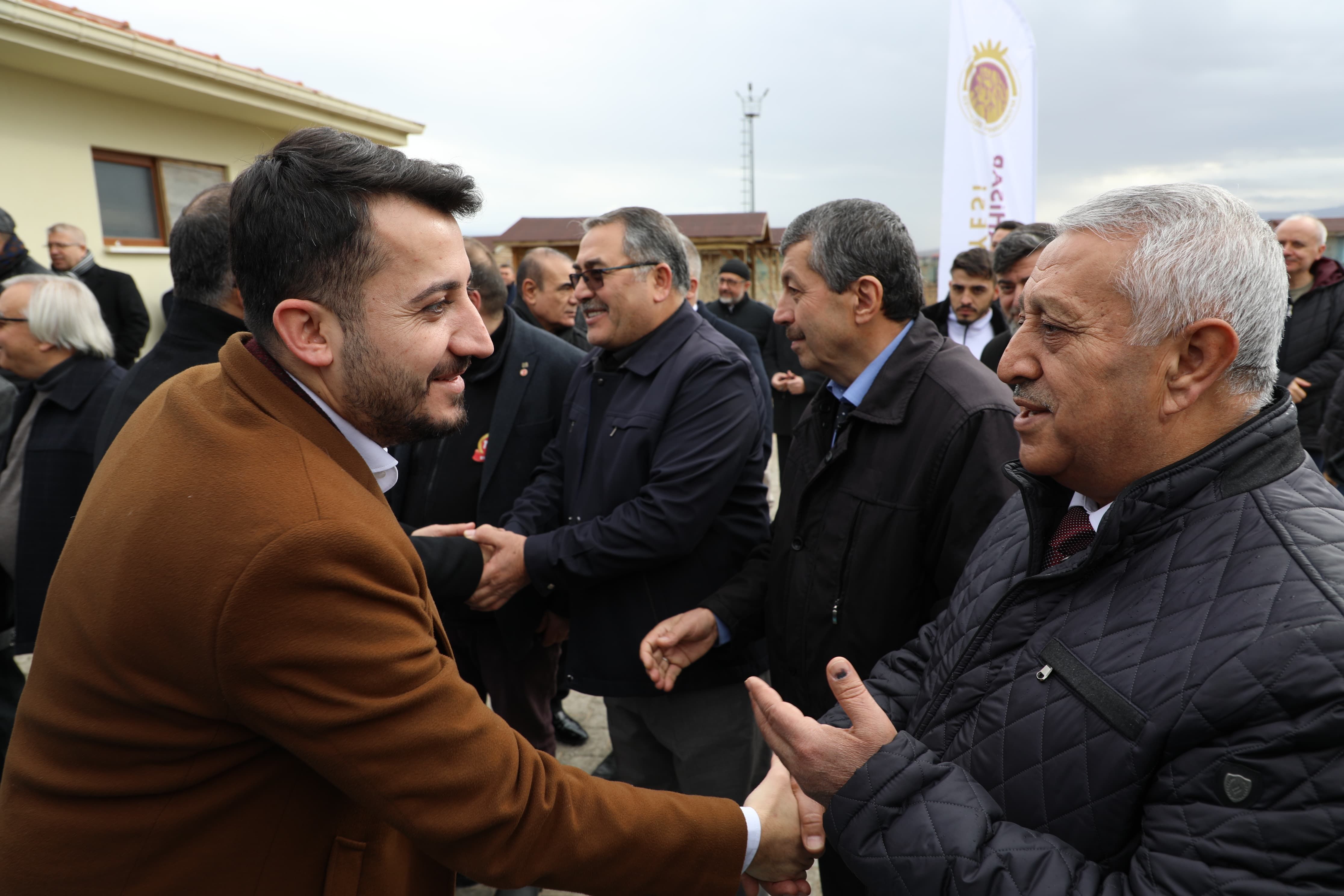 Devlet Parkı Hobi Bahçeleri Açıldı