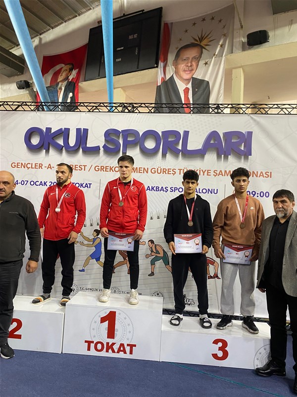 TOHM sporcularından 1 altın 2 gümüş madalya