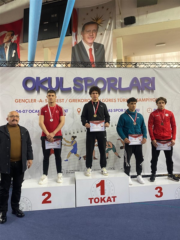 TOHM sporcularından 1 altın 2 gümüş madalya