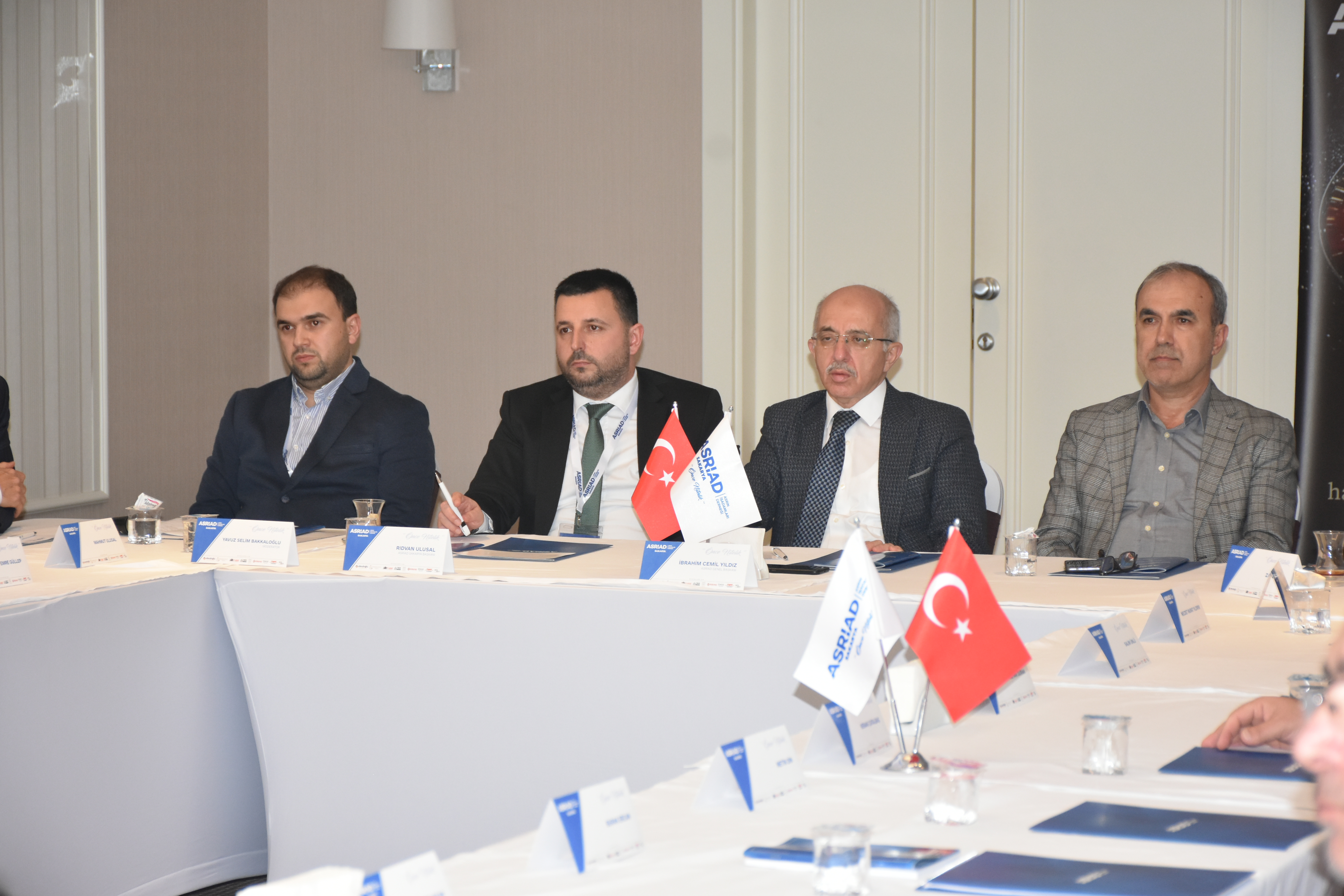 "Asriad Şubeleri, Türkiye'nin Yaptığı Bütün İhracatın Yüzde 1,5'ini Yapmaya Talip"
