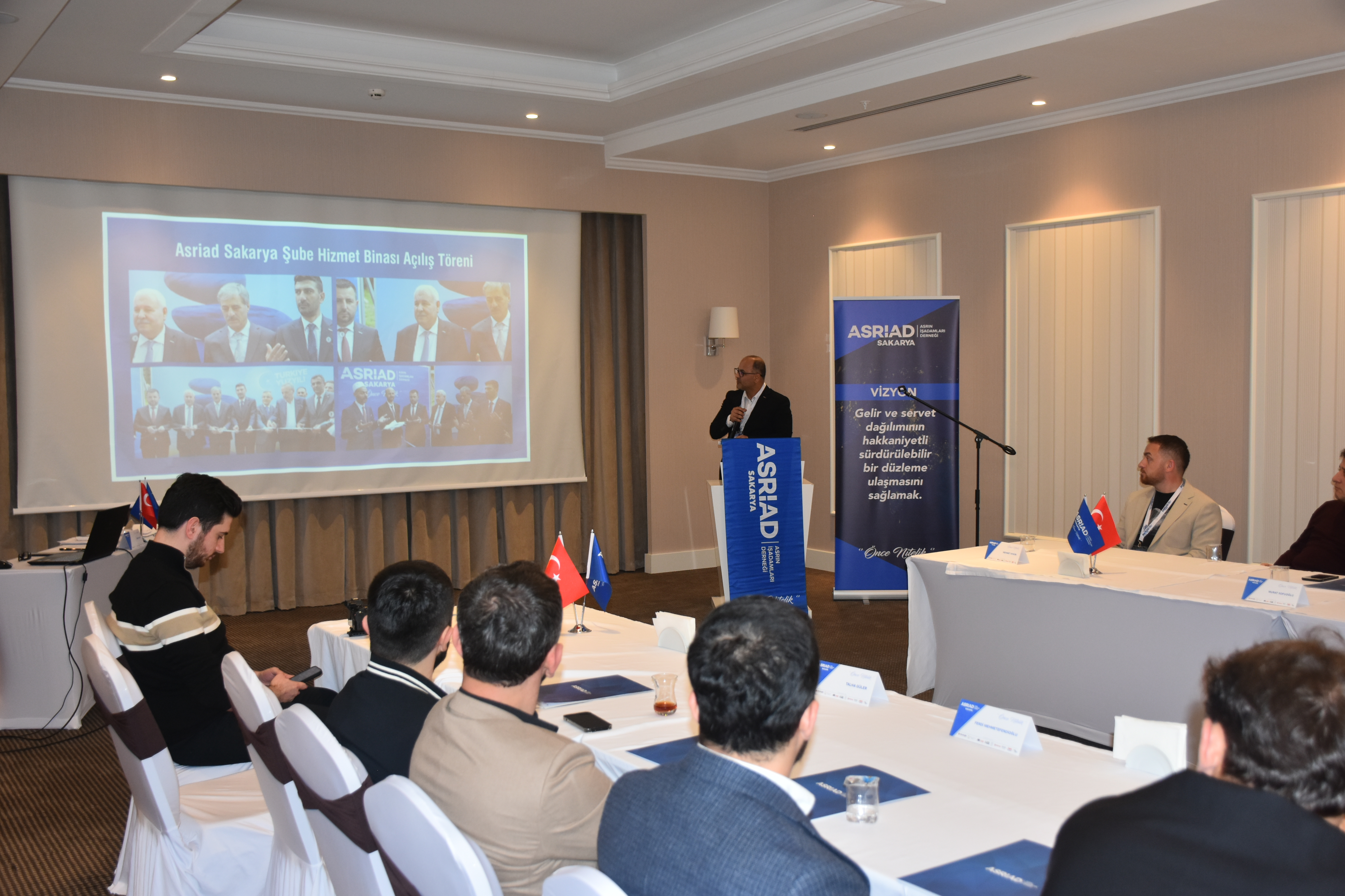 "Asriad Şubeleri, Türkiye'nin Yaptığı Bütün İhracatın Yüzde 1,5'ini Yapmaya Talip"