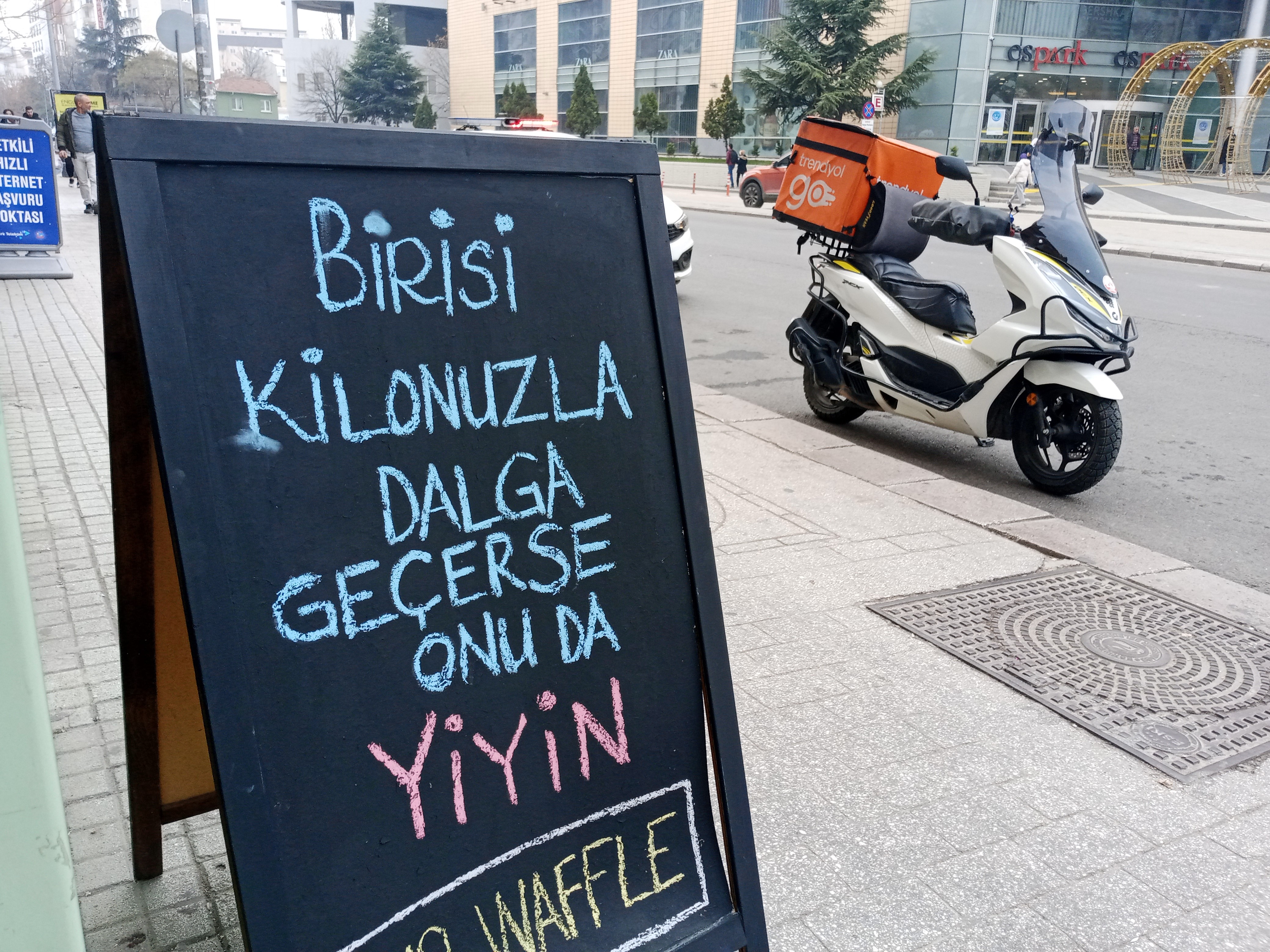 “BİRİSİ KİLONUZLA DALGA GEÇERSE ONU DA YİYİN”