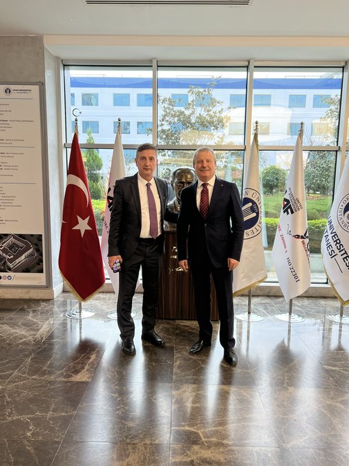 İki Doktor Bir Araya Geldi AK Partili Koçak'tan Doktor Özgül'e Ziyaret
