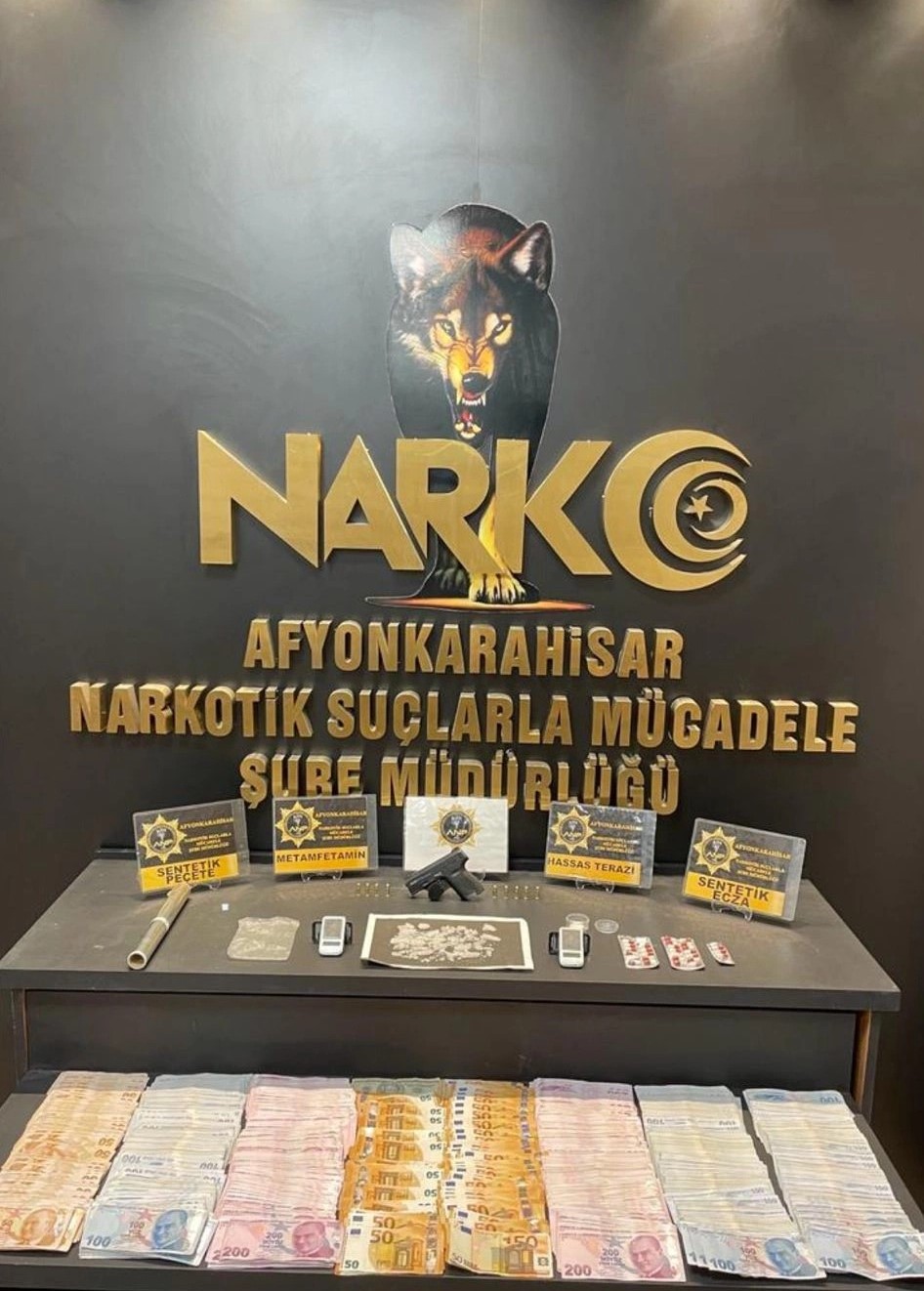 Çok Sayıda Uyuşturucu Ele Geçirildi Afyon'da Nefes Kesen Operasyon