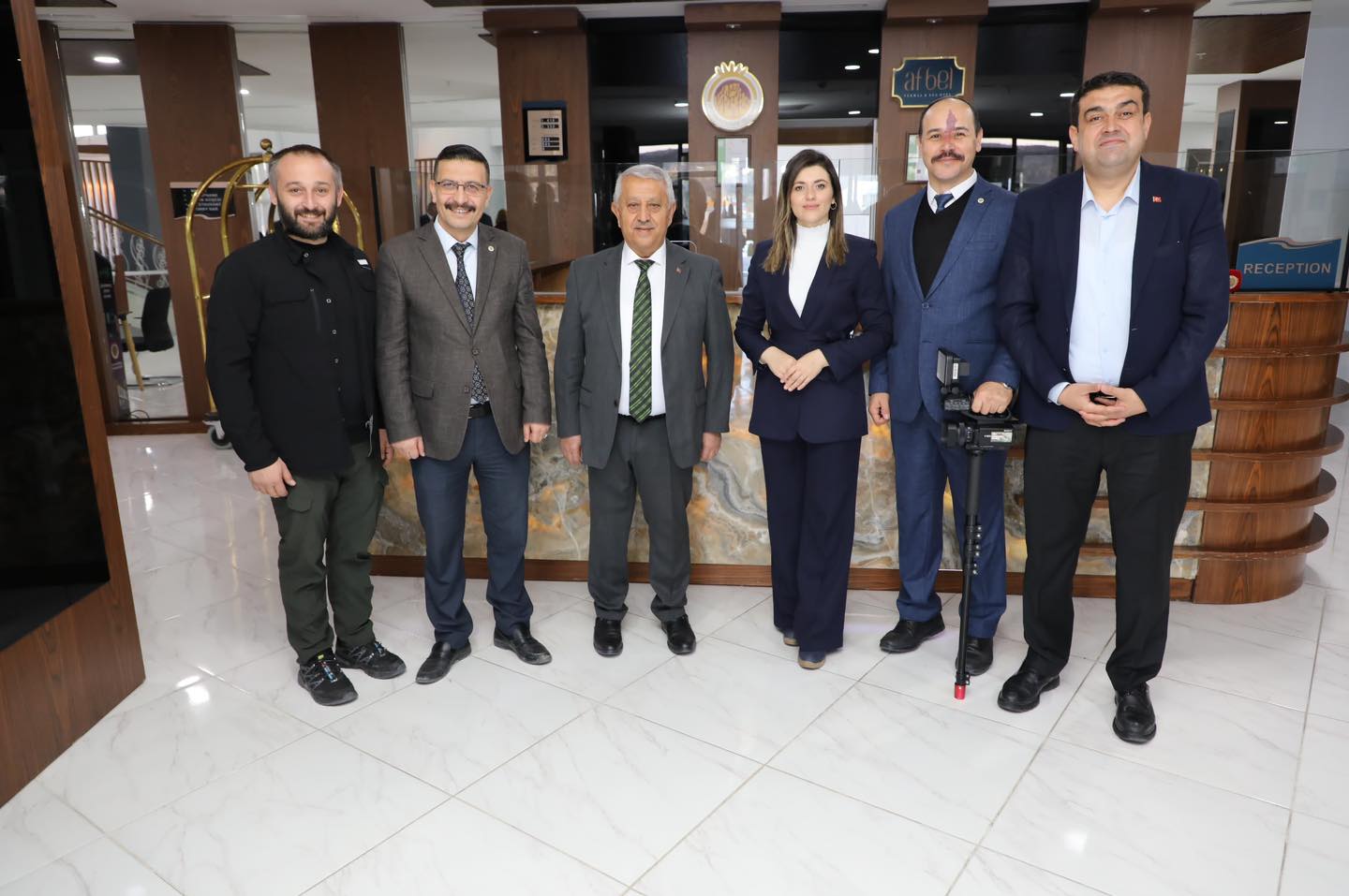 Başkan Zeybek Gazetecilere Ev Sahipliği Yaptı
