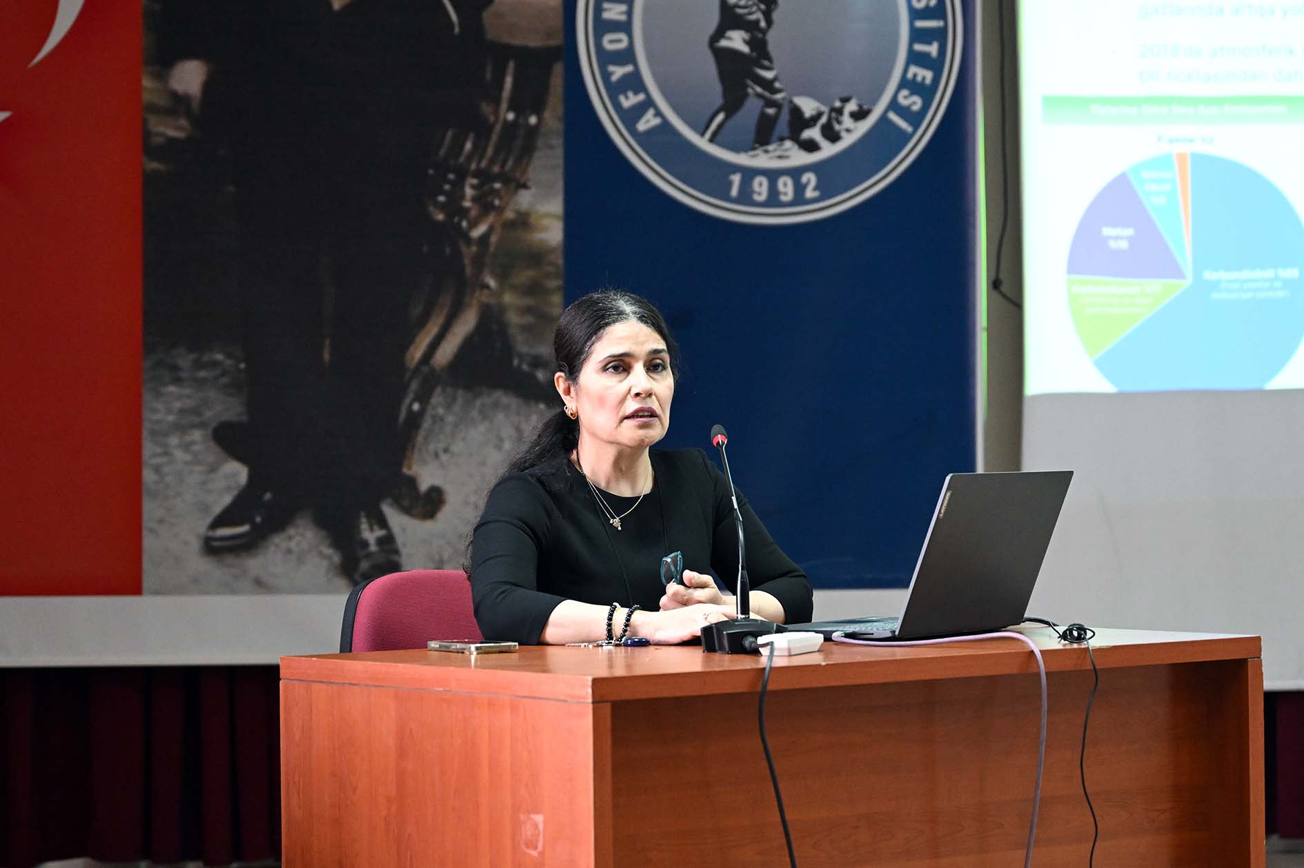 Küresel Isınmanın Biyolojik Değişimlere Etkisi Anlatıldı