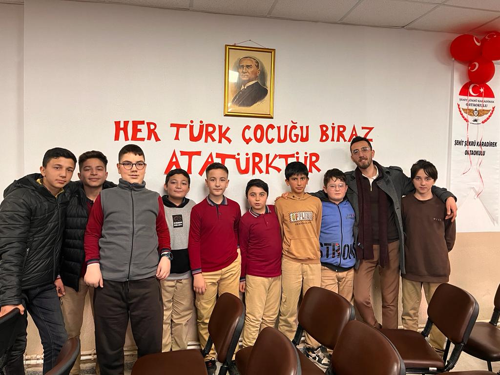 TÜRKELİ GAZETESİ  ÖĞRENCİLERLE BULUŞTU