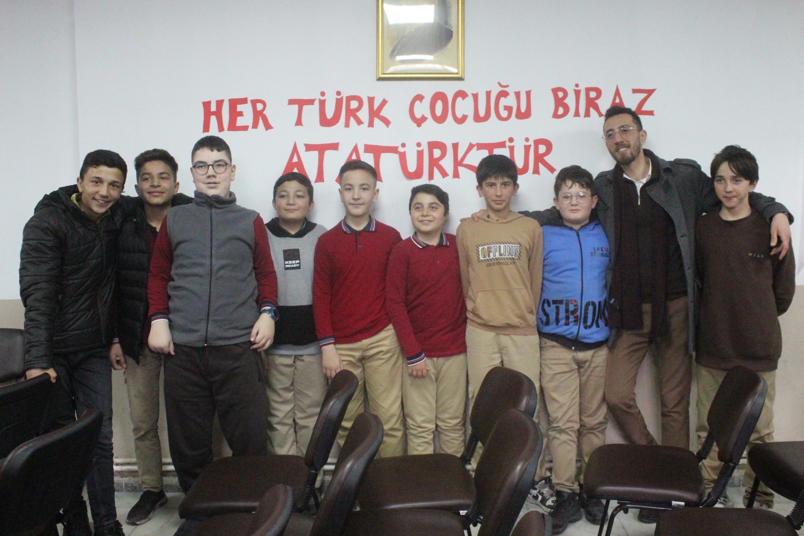 TÜRKELİ GAZETESİ  ÖĞRENCİLERLE BULUŞTU