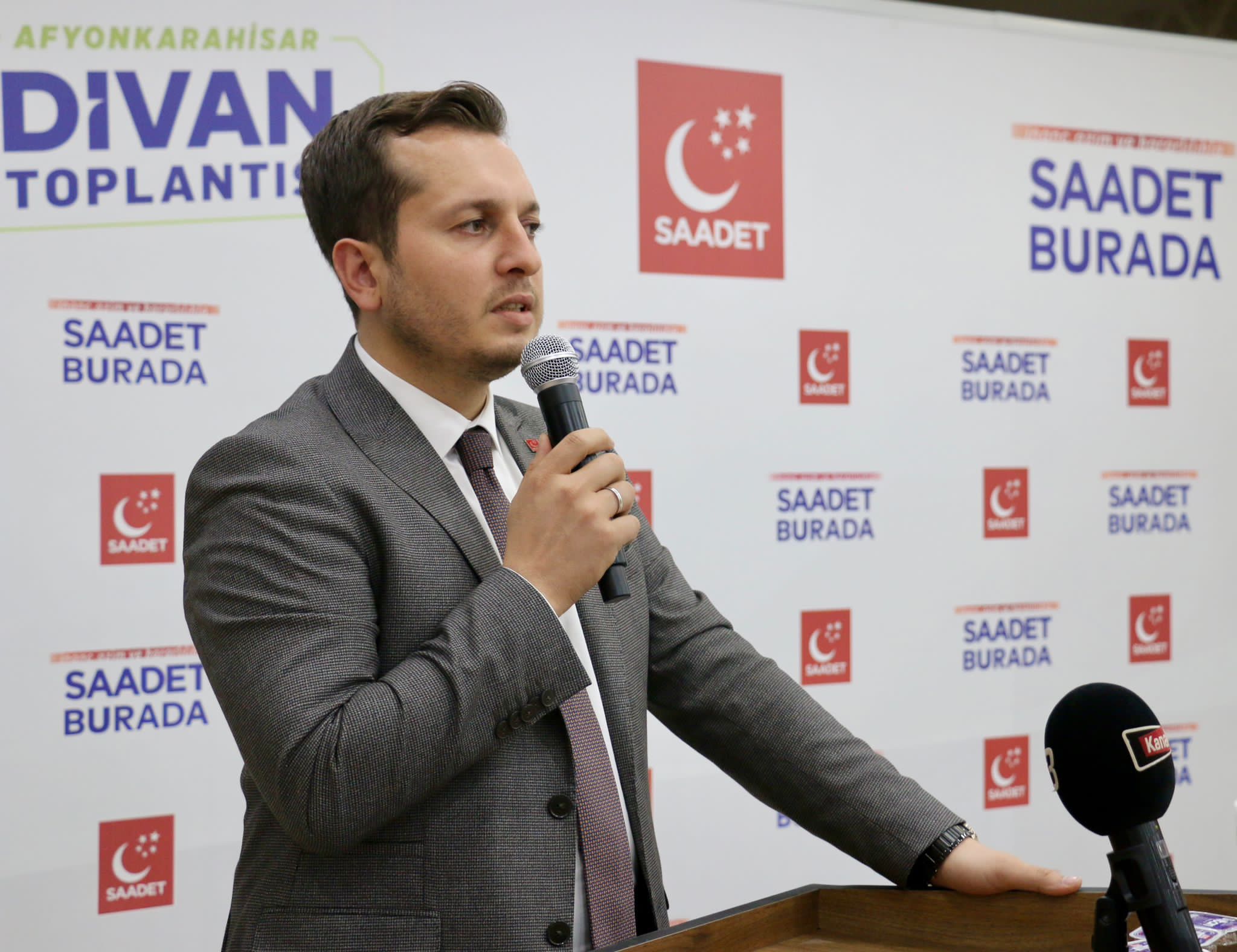 Başkan Karataş Çalışan Gazetecilerin Günlerini Kutladı