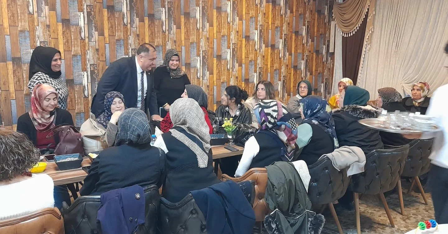 İYİ Partili Kadınlar Sahaya İndi Başkan Mısırlıoğlu Programa Katıldı