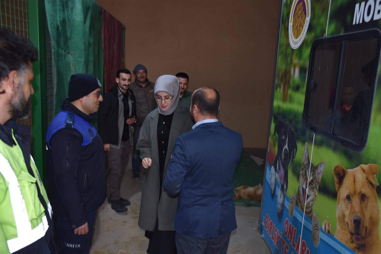 Dazkırı Kaymakamı Zeliha UZ, Hayvan Dostlarımız İçin Aşı ve Kısırlaştırma Çalışmalarını İnceledi
