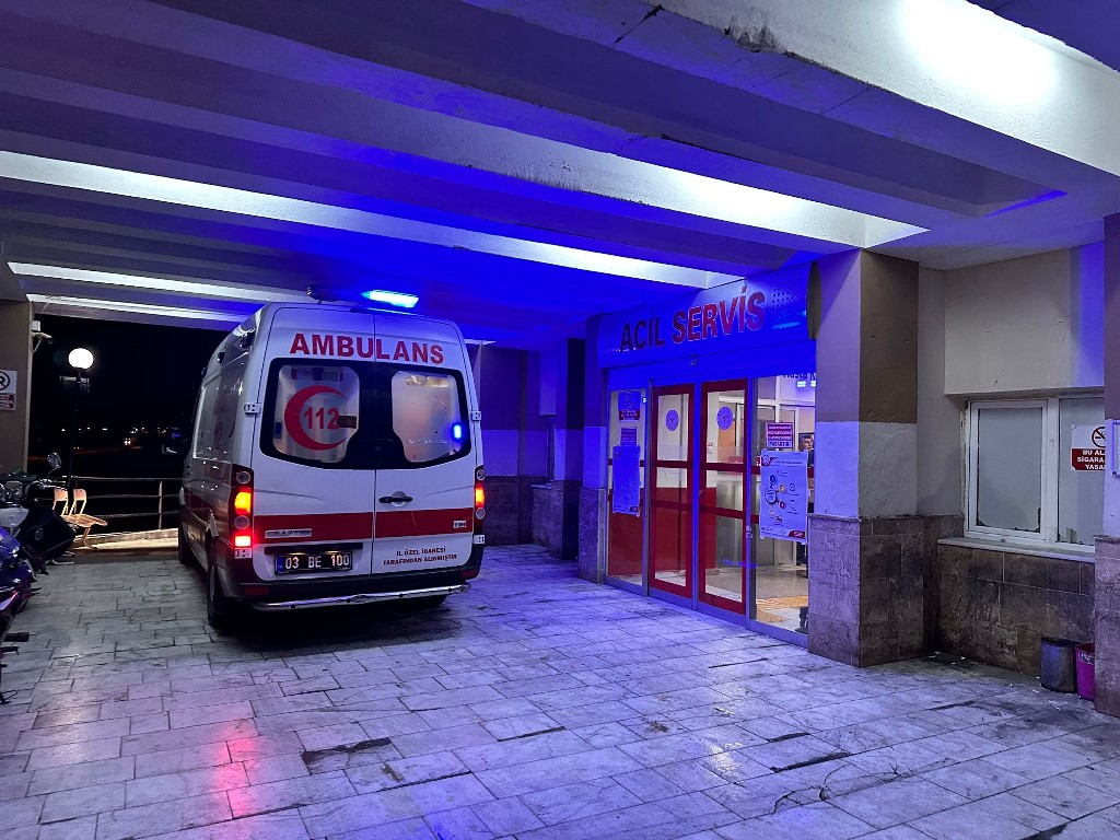AFYON BOLVADİN'DE AKIL ALMAZ İNTİHAR!