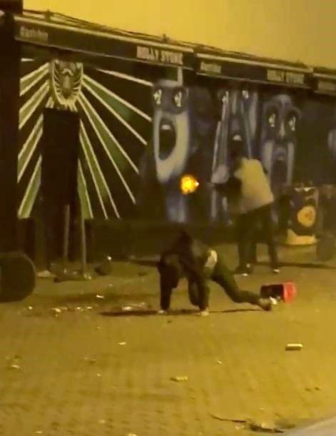 EĞLENCE MEKANI ÖNÜNDE POMPALI SALDIRI