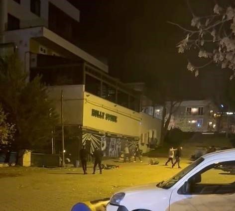 EĞLENCE MEKANI ÖNÜNDE POMPALI SALDIRI